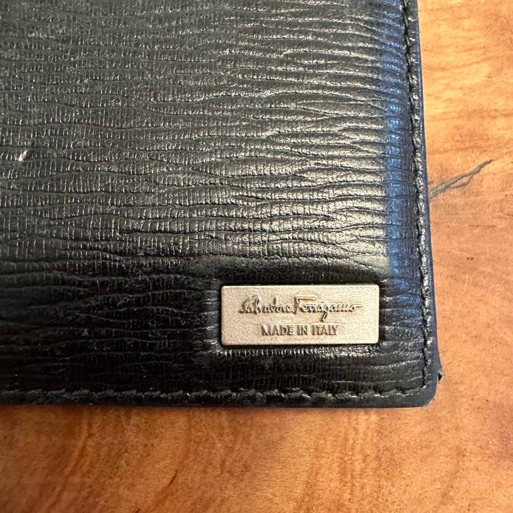 Authentic Salvatore Ferragamo Men’s Leather Wallet